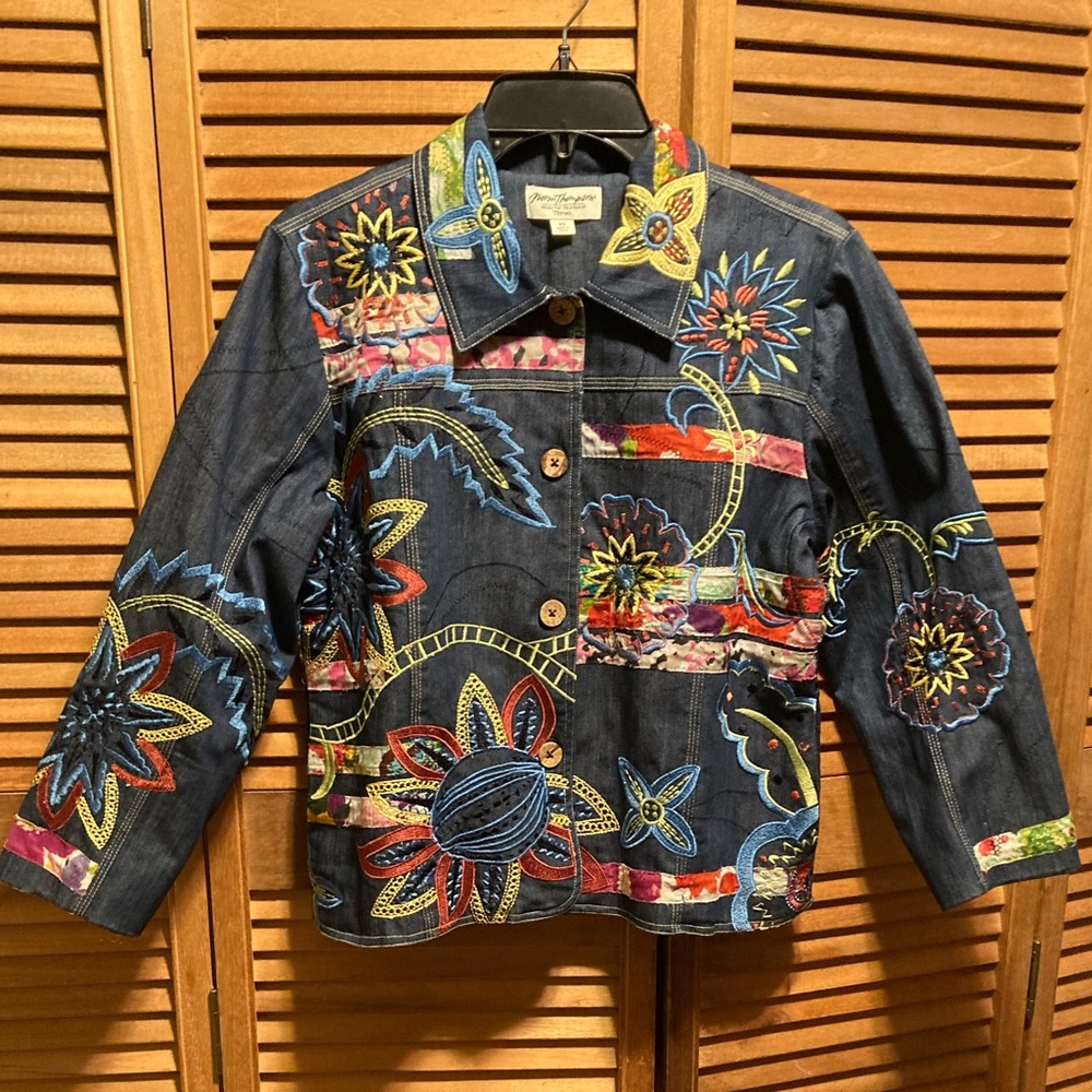 Vintage Norm Thompson "Escape From The Ordinary" Embroidered Jean Jacket